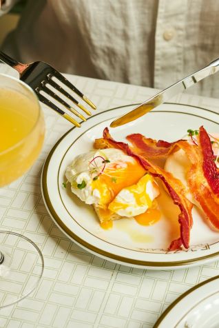 Ovos Poché com Bacon / Laís Acsa