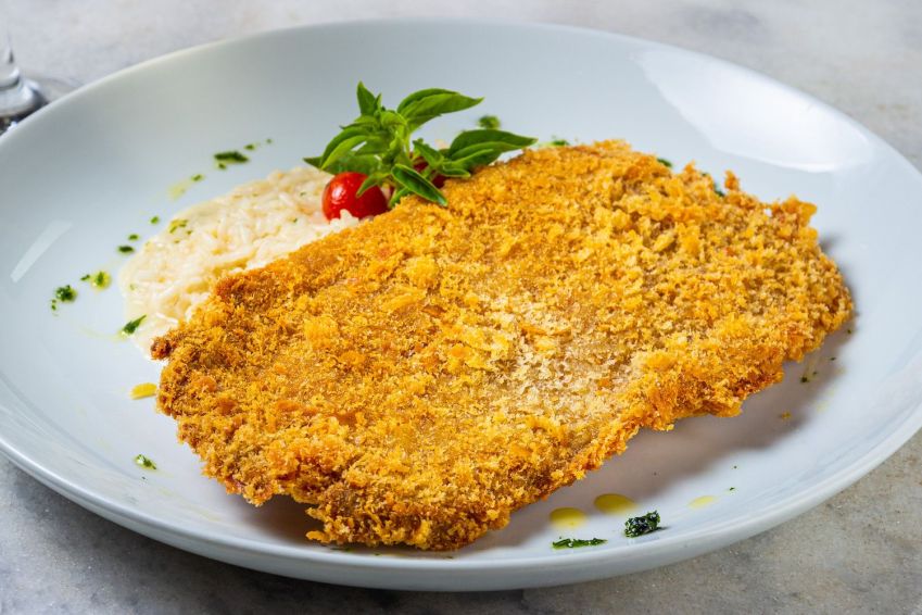 Nou que tem como carro-chefe o seu milanesa / Raul da Mota