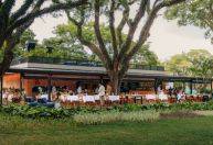 Restaurante no Parque Ibirapuera oferece pausa em meio ao caos urbano
